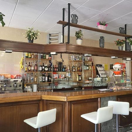 Alberg Restaurant Bellavista Santa Pau Eksteriør bilde