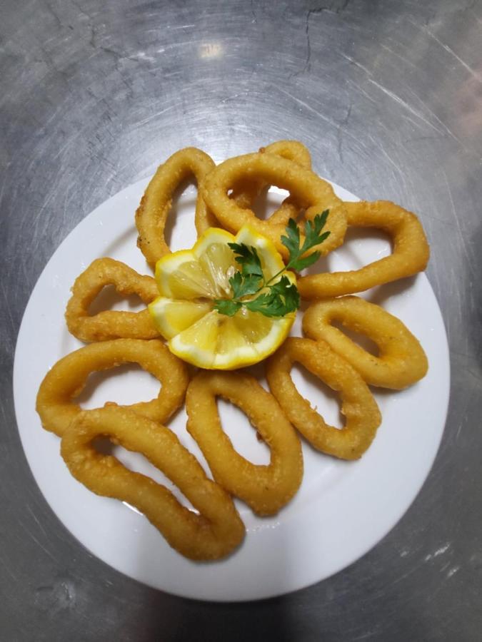 Alberg Restaurant Bellavista Santa Pau Eksteriør bilde