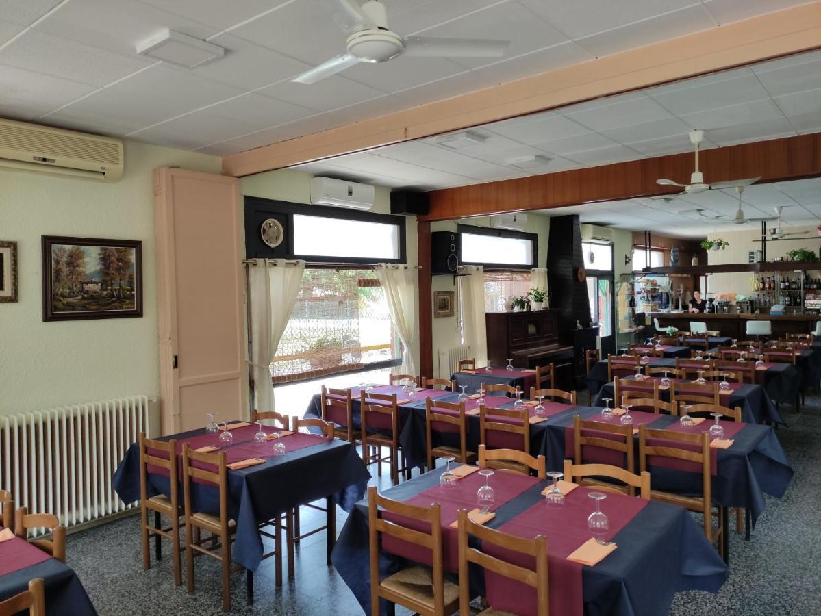 Alberg Restaurant Bellavista Santa Pau Eksteriør bilde